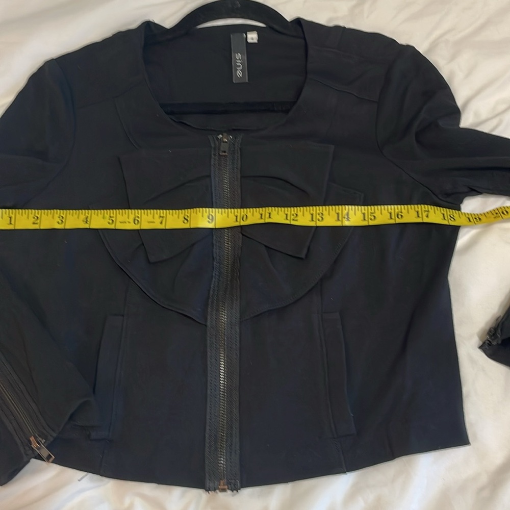 Anthropologie SINE Black Bisected‎ Bow Jacket w/Front Zip & Side pockets Size 4 - Picture 4 of 5